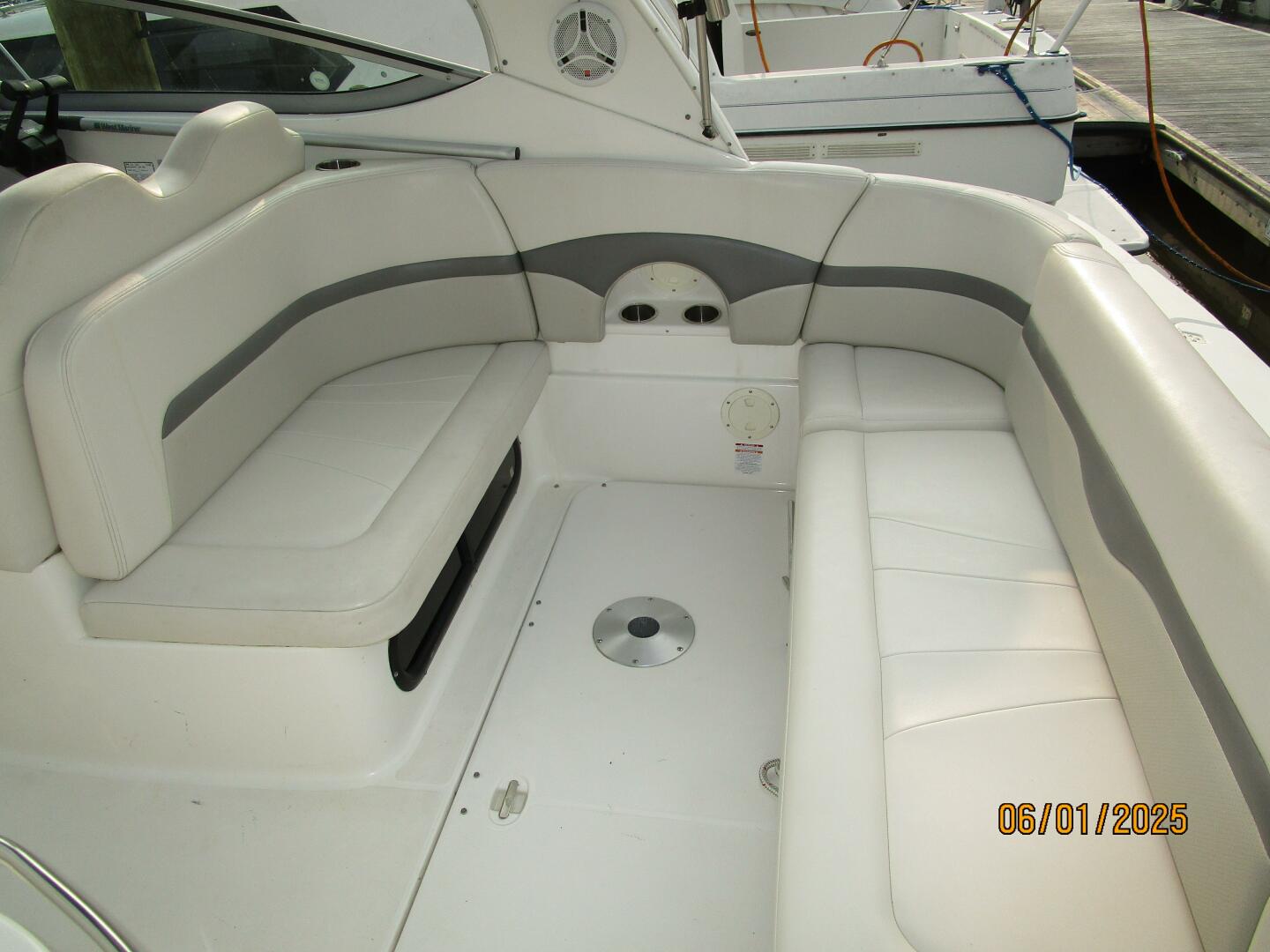 2006 Chaparral Signature 290 - Image 17