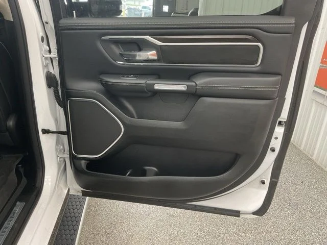 2022 Ram Ram 1500 Pickup Crew Cab Laramie 4WD - Image 23