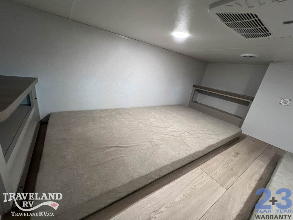2027 Jayco Jay Flight Bungalow 404LOFT - Image 31