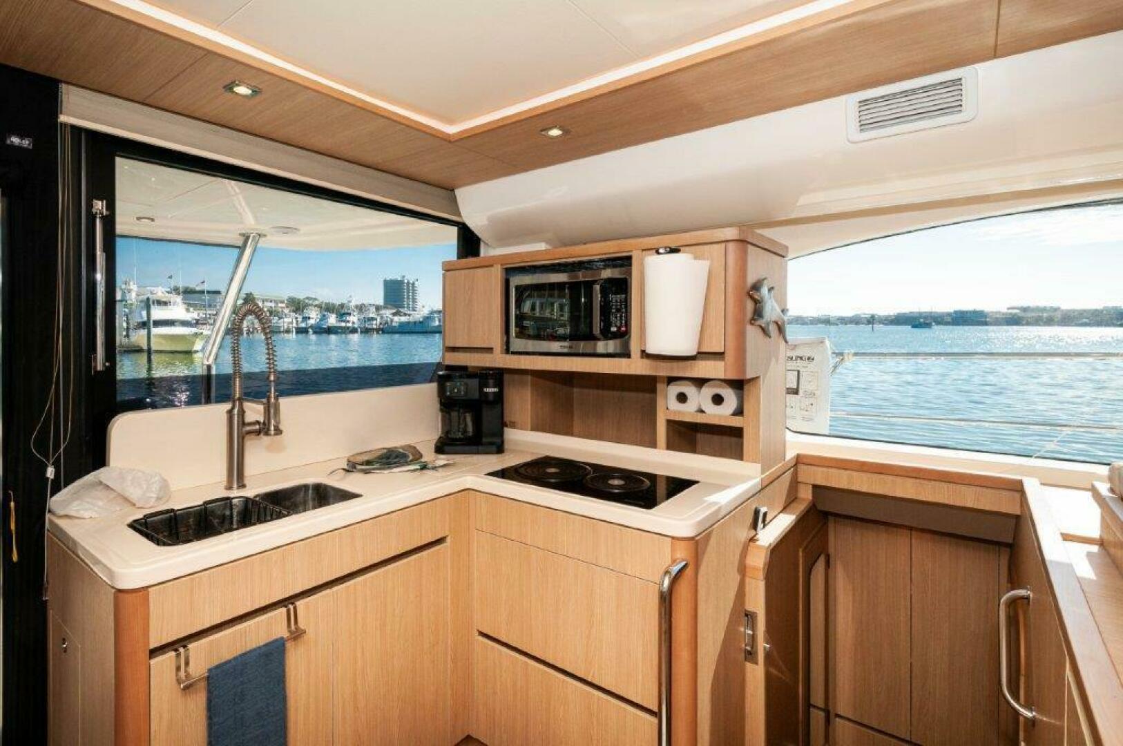2018 Aquila 44 Yacht - Image 9