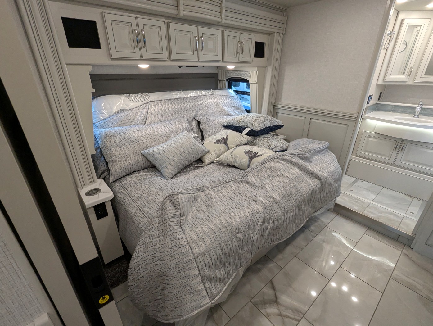 2026 Fleetwood Discovery