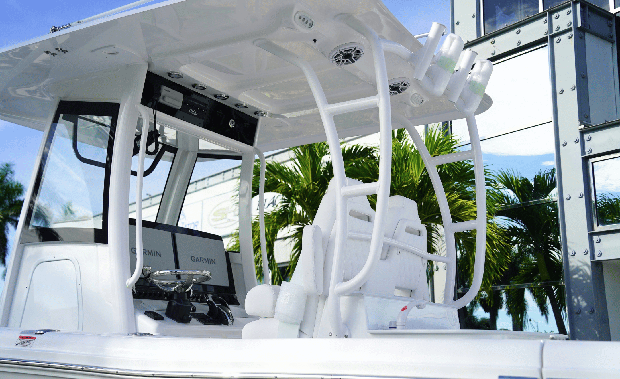 2027 SEA HUNT ULTRA 305SE - Image 5