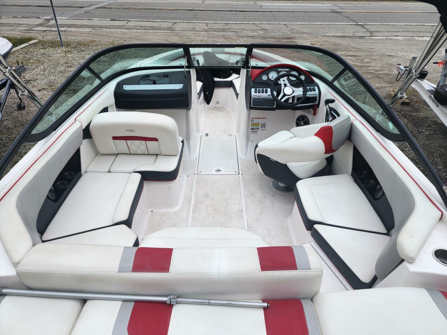 2019 Regal - Image 7