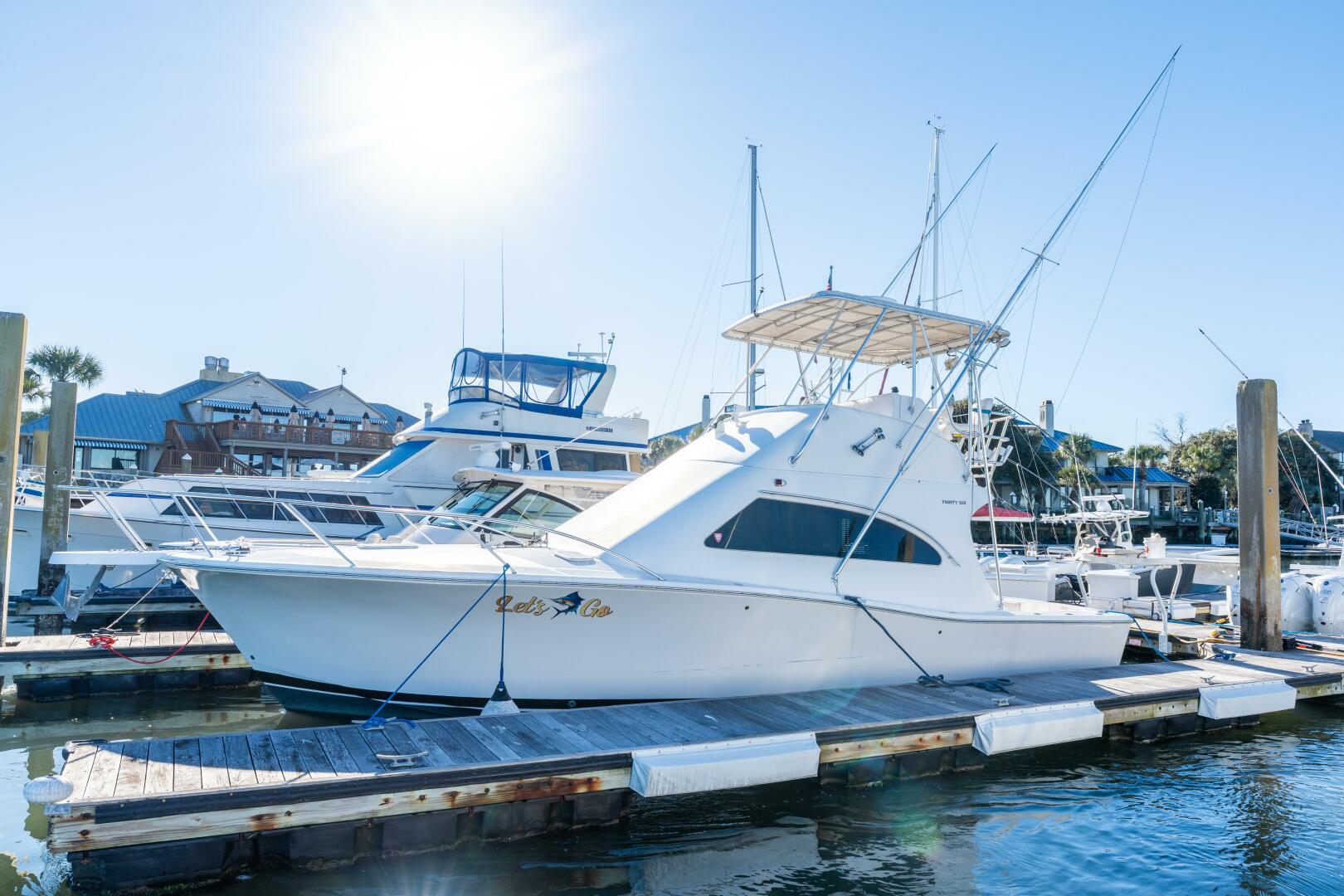 2004 Luhrs Convertible - Image 2