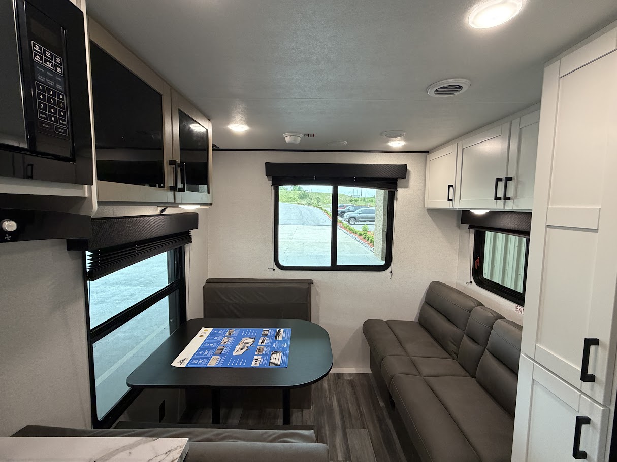 2026 JAYCO JAY FLIGHT SLX 210QB - Image 8