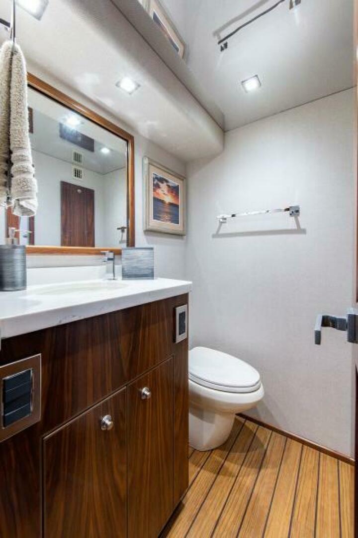 2018 Viking Enclosed Flybridge - Image 79