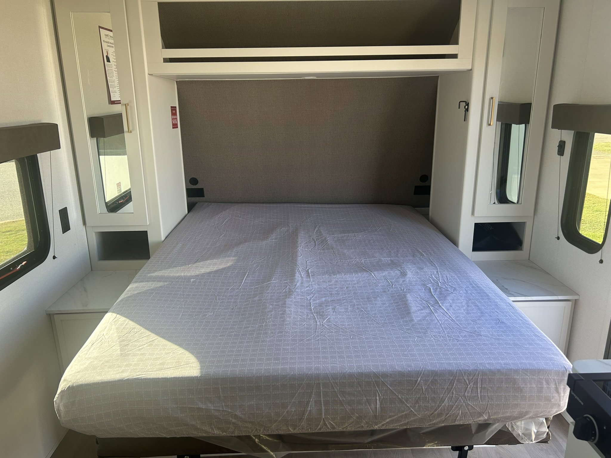 2026 GRAND DESIGN TRANSCEND 161BH - Image 23