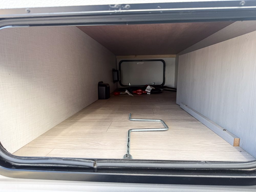 2025 COACHMEN 25QBH - Image 6