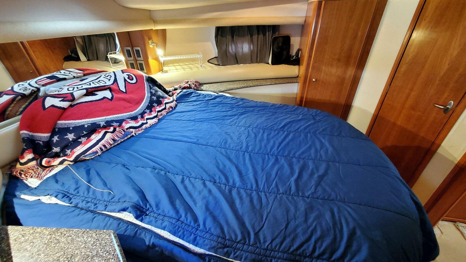 2004 Meridian 408 - Image 19