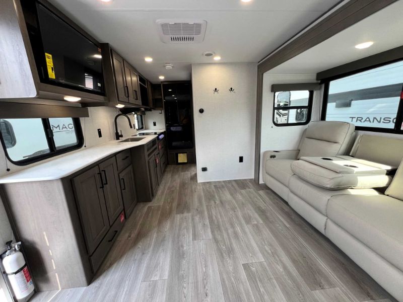 2026 Grand Design Transcend XPLOR 20MKX - Image 7