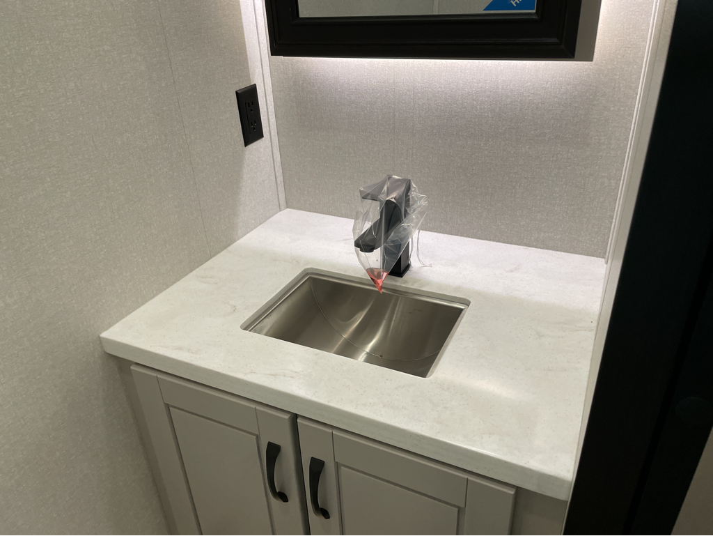 2026 Jayco North Point 382FLRB - Image 19