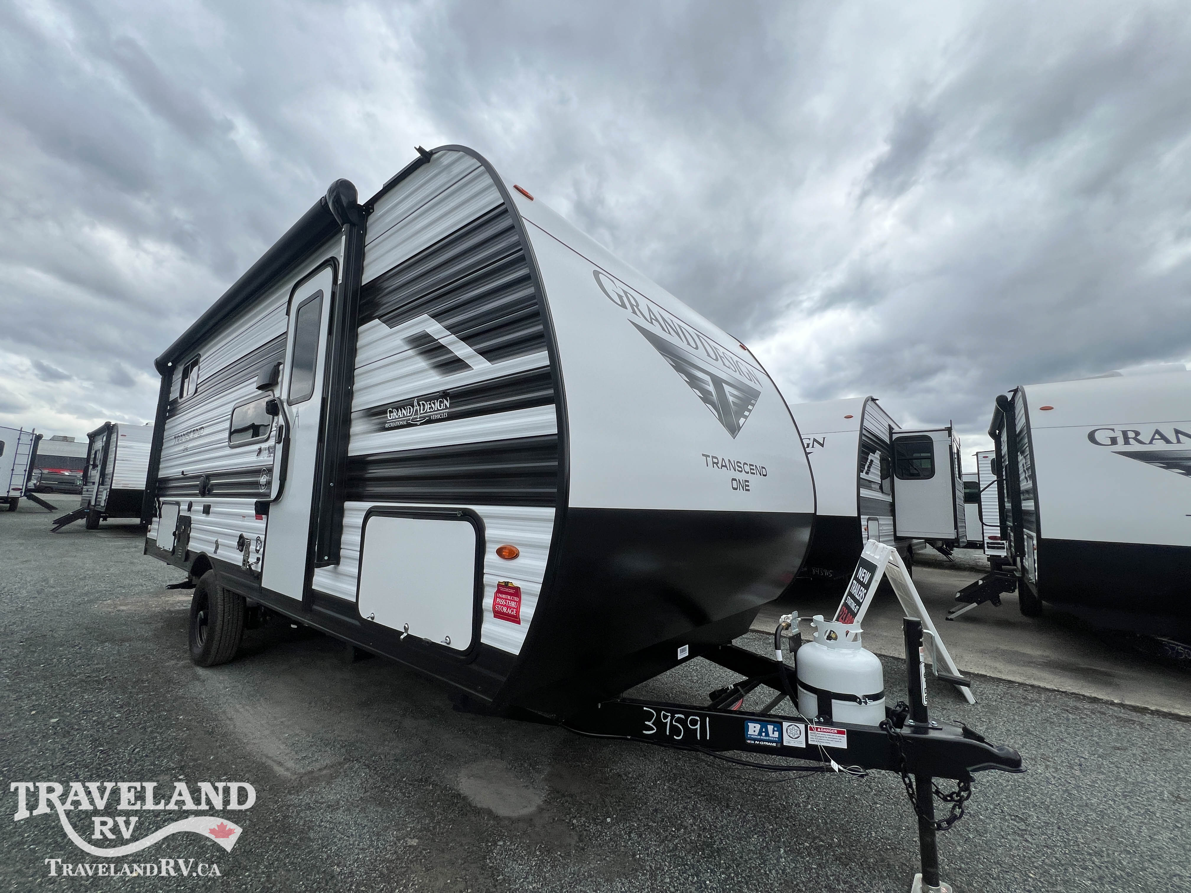 2026 Grand Design Transcend ONE 161DB - Image 1