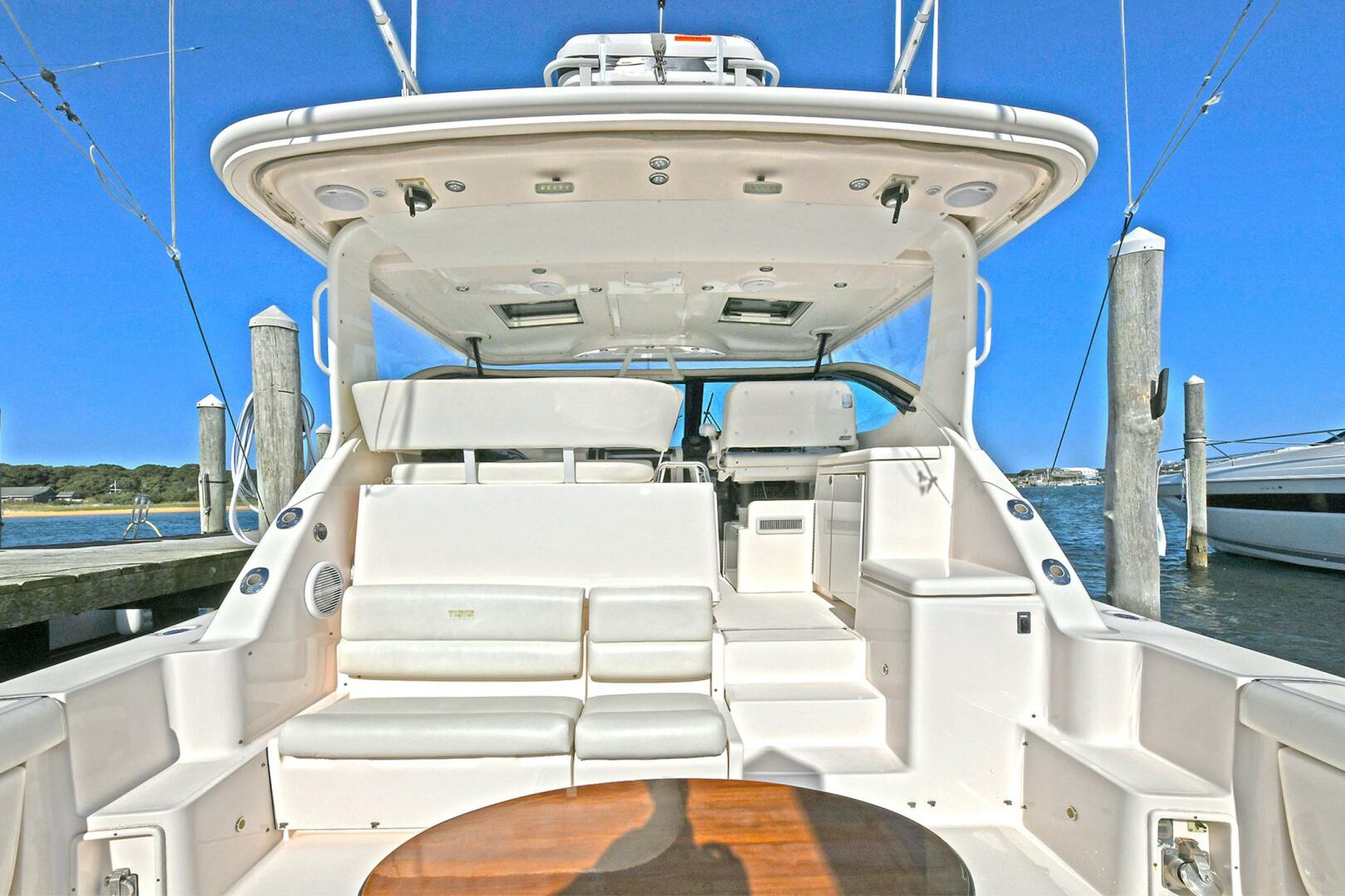 2008 Tiara Yachts 4200 Open - Image 8