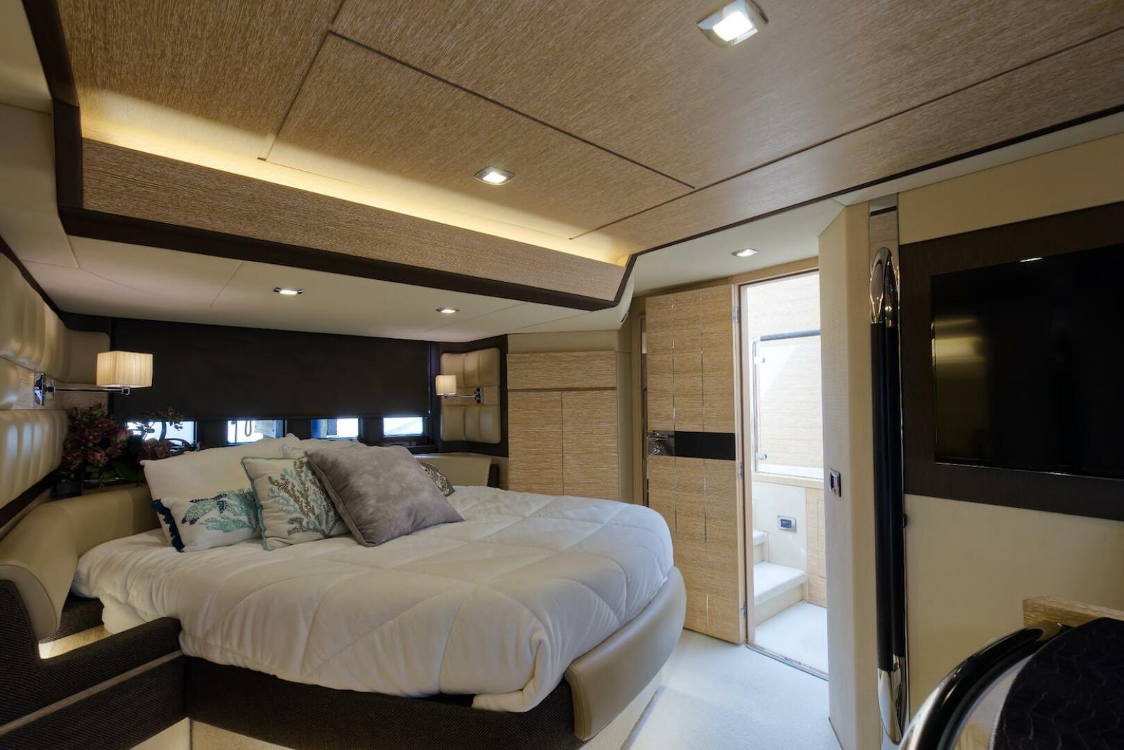 2015 Azimut 64 Flybridge - Image 32