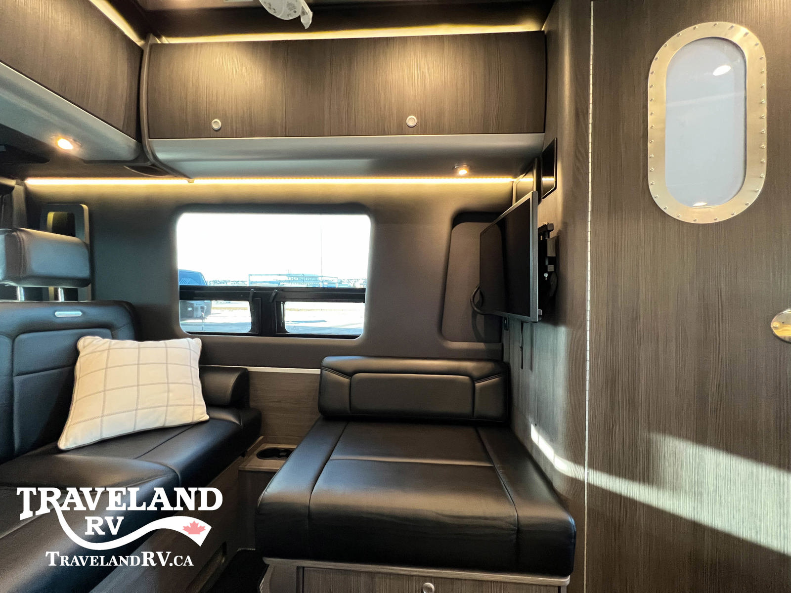 2023 AIRSTREAM INTERSTATE 24GT E-1 PKG - Image 16