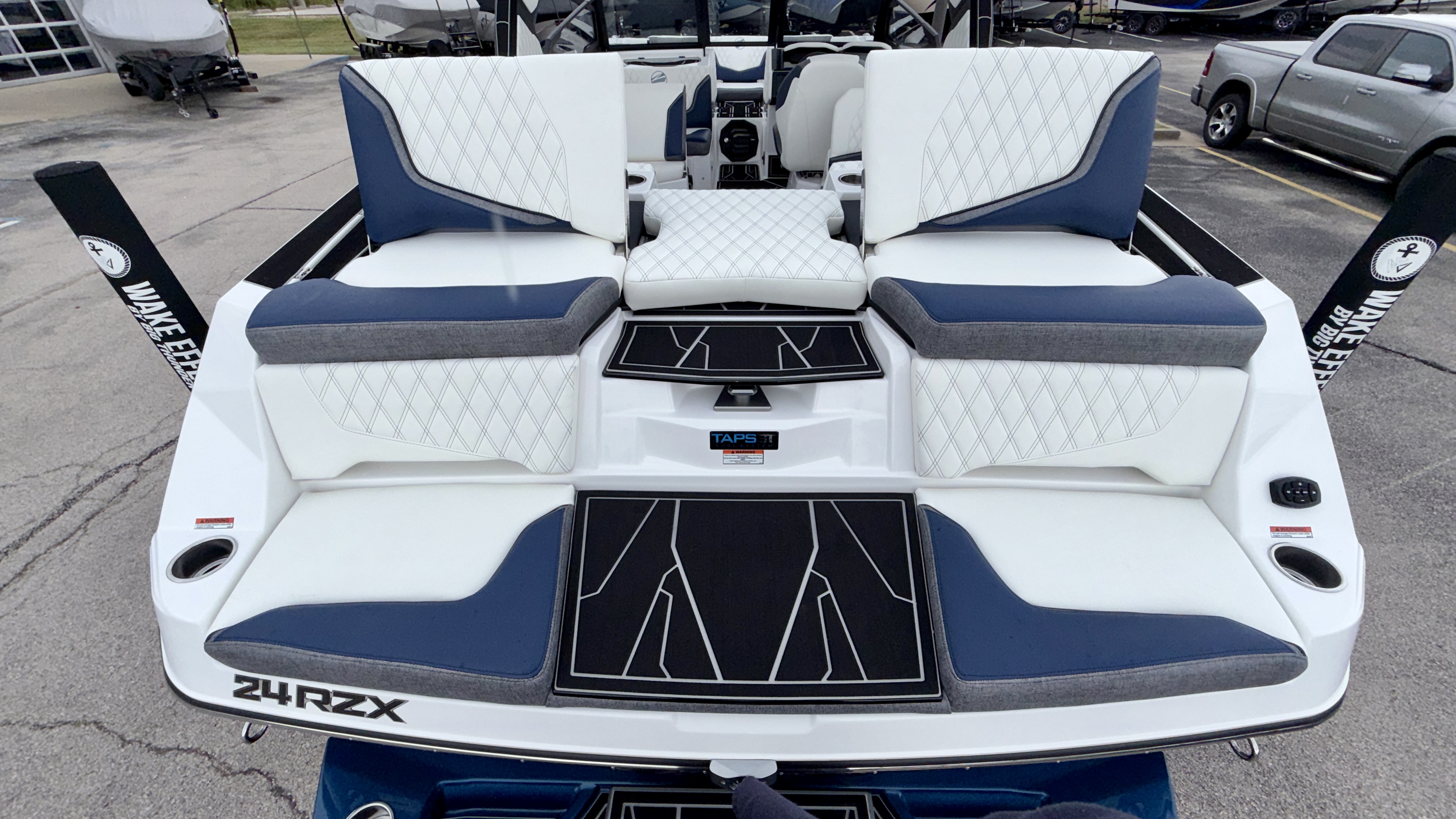 2027 Tigé  24RZX - Image 13