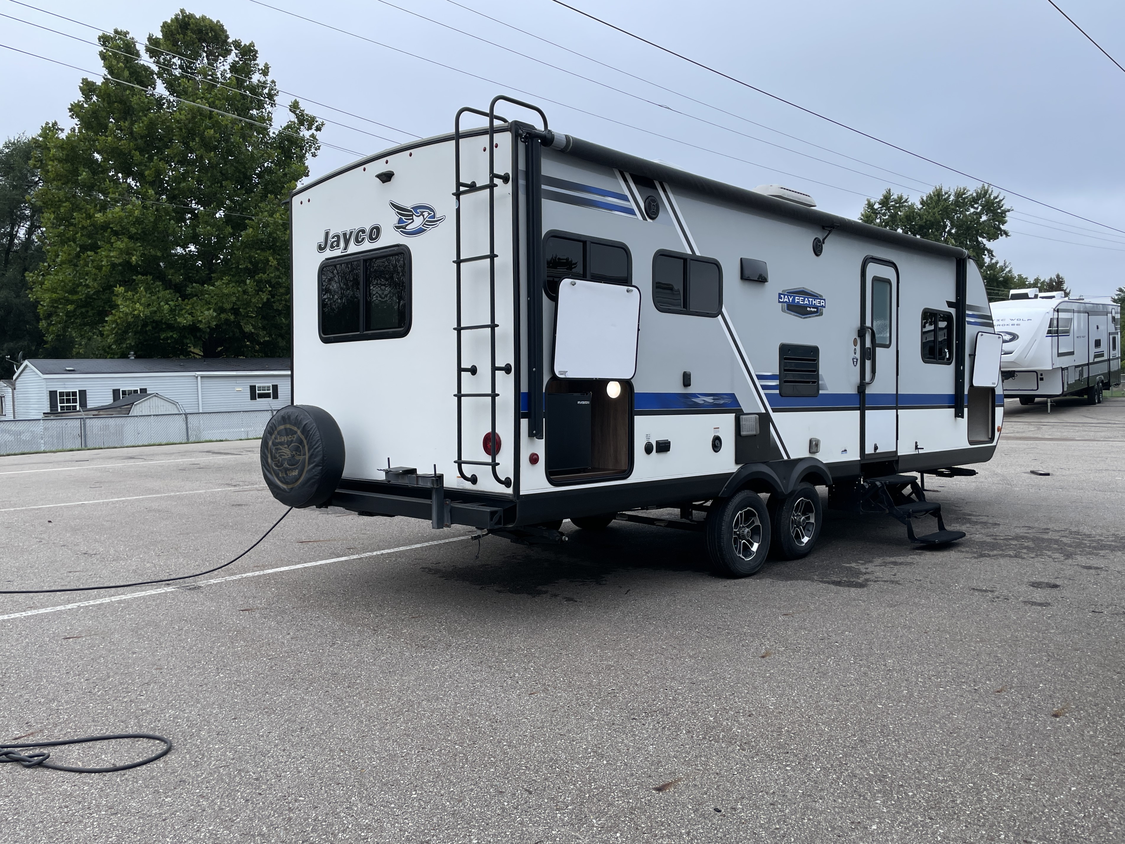 2019 Jayco Jay Feather 24RL - Image 5