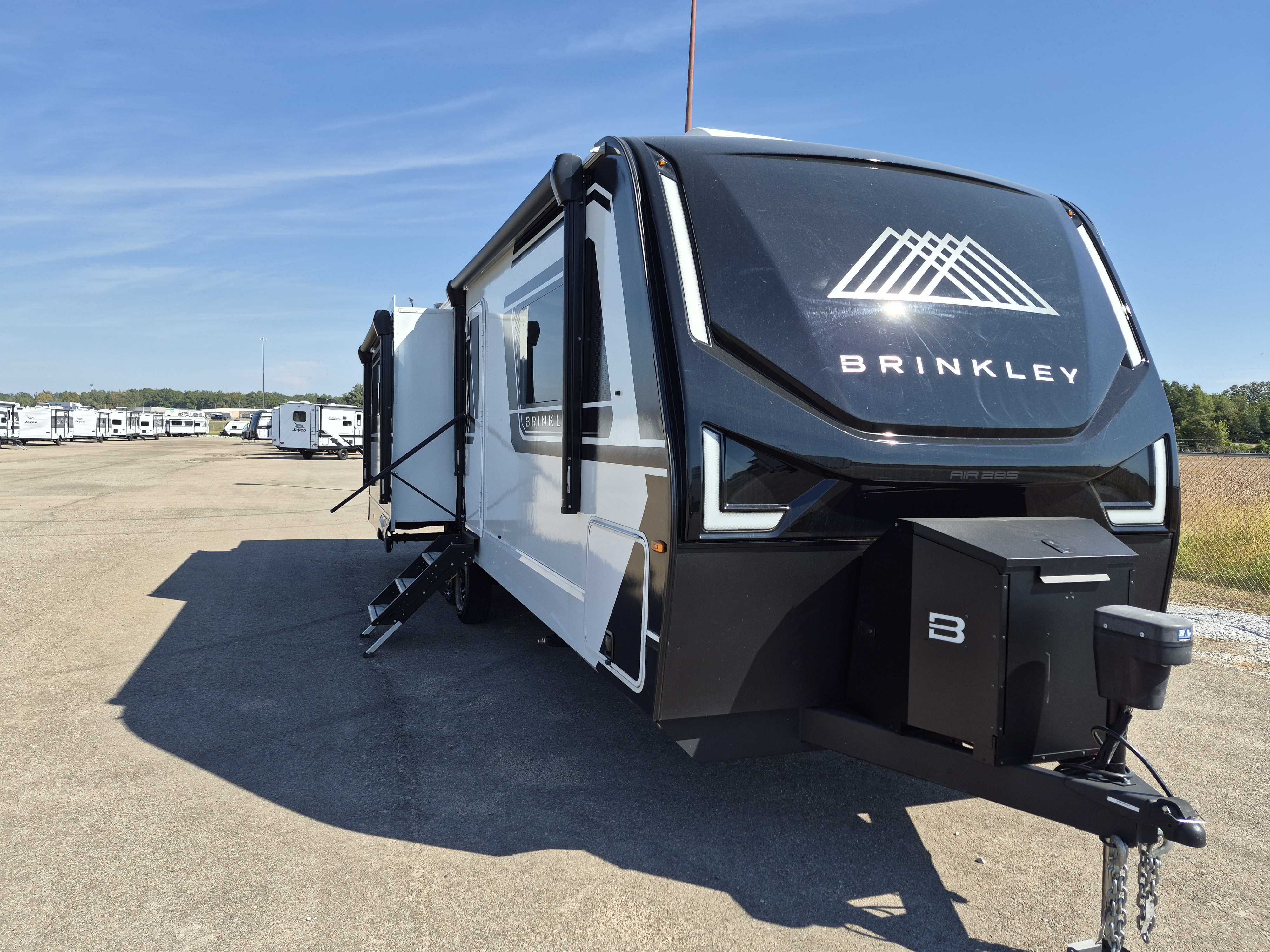 2025 BRINKLEY MODEL Z AIR 285 - Image 1