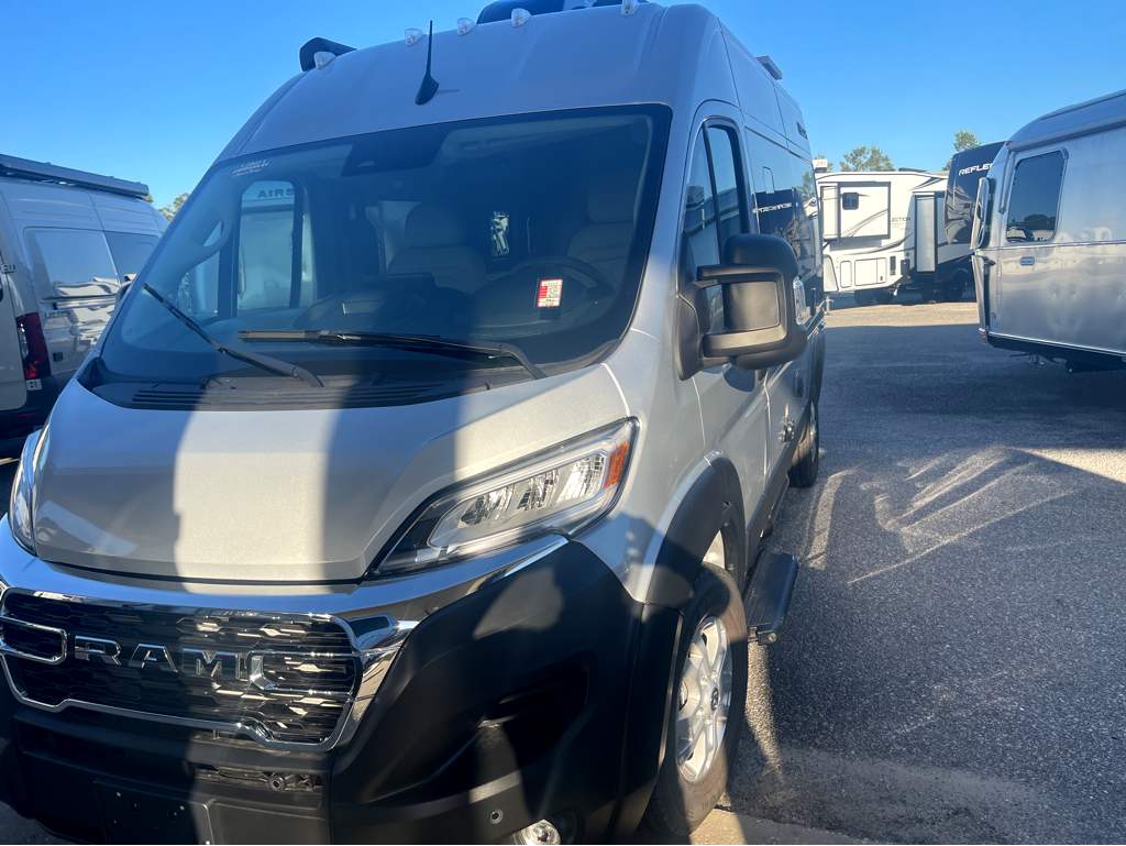 2026 THOR MOTOR COACH RIZE 18M - Image 2