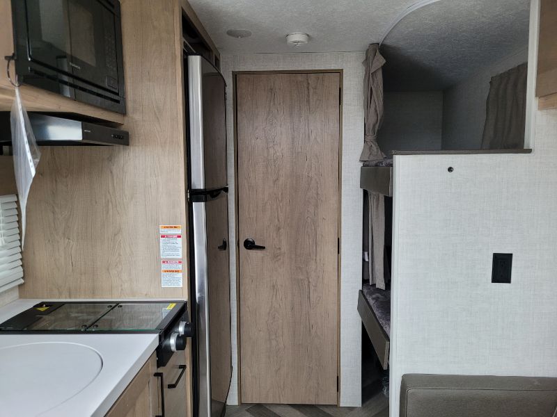 2022 Ember RV Overland 170MBH - Image 4