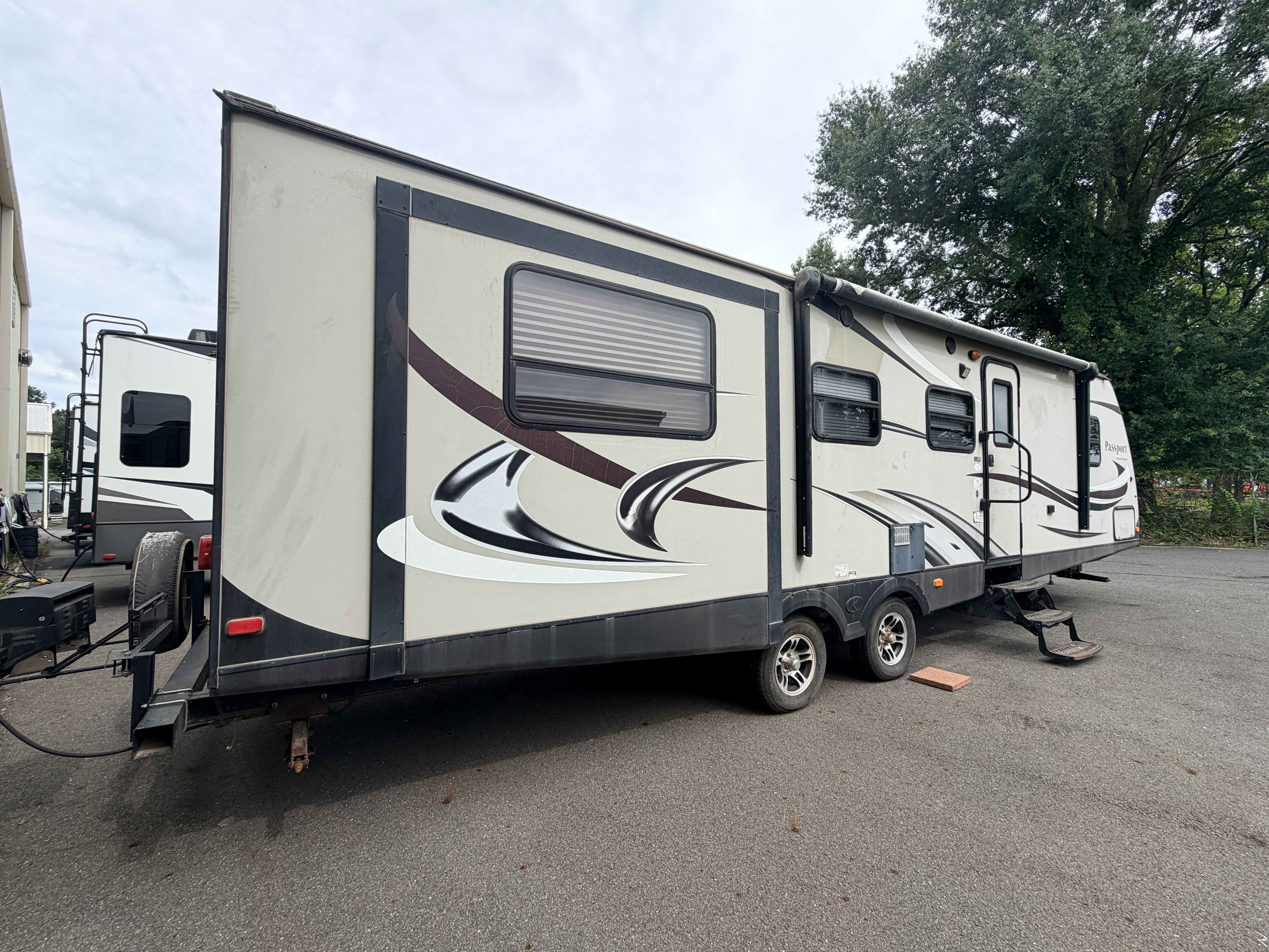 2015 Keystone PASSPORT GRAND TOURING 3180RE - Image 7