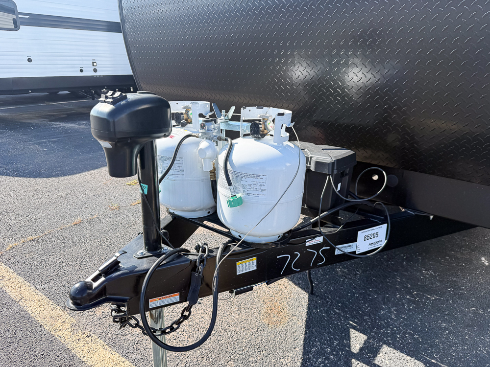 2025 COACHMEN 25QBH - Image 3