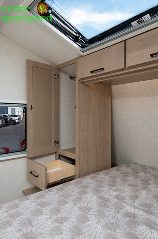 2027 Ember Overland Series 201FBQ - Image 32