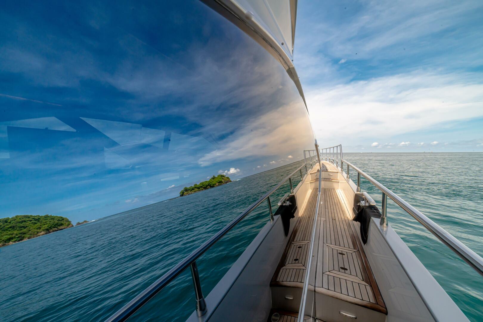 2017 Azimut 77S - Image 42