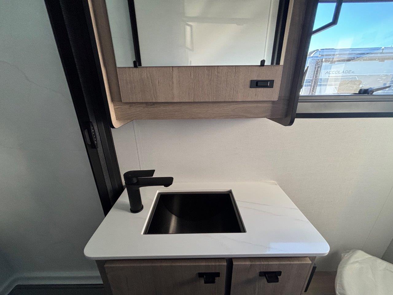 2026 Grand Design Lineage Series F 31ZW - Image 8