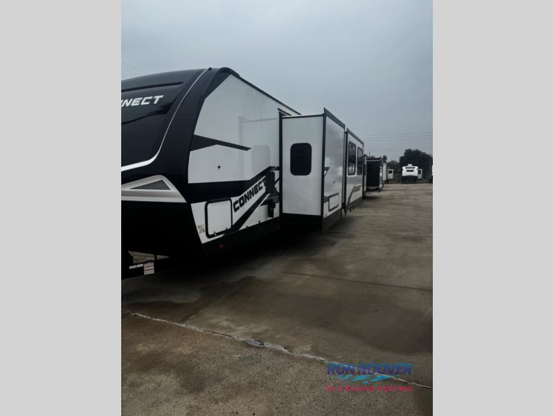 2025 KZRV, LP CONNECT 302FBK - Image 3