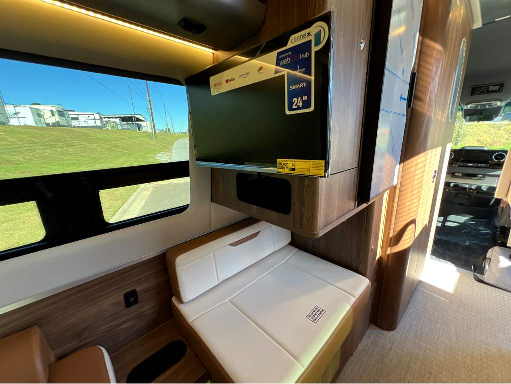 2026 Airstream Interstate 19 SE - Image 16
