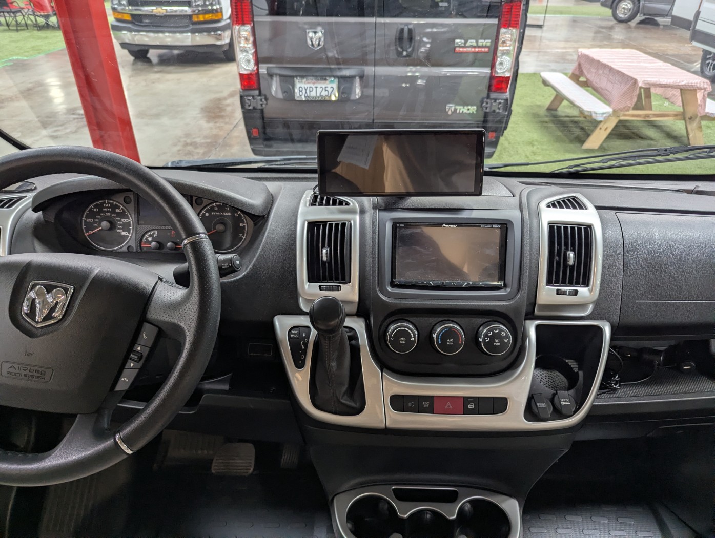2023 Thor Motor Coach Rize 18A - Image 14