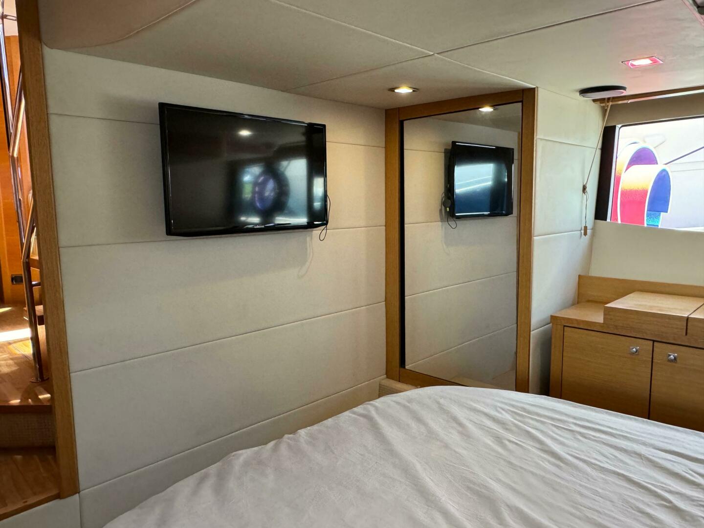2013 Sunseeker 48 Portofino - Image 28