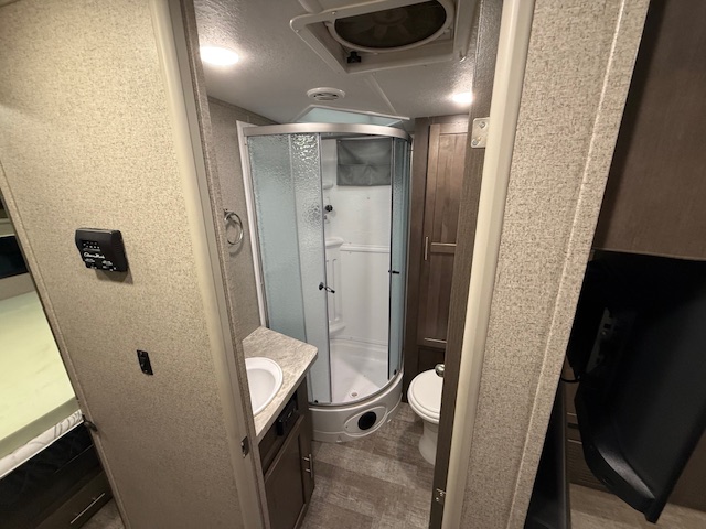 2021 ROCKWOOD MINI LITE 2512S - Image 11