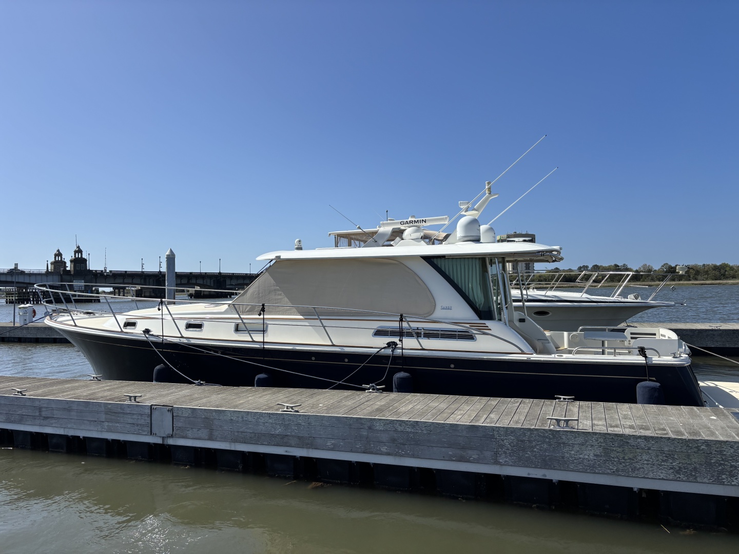 2019 Sabre 45 Express - Image 4