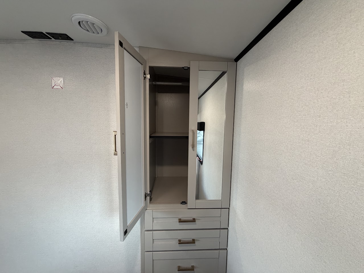 2027 JAYCO JAY FEATHER 27MK - Image 41