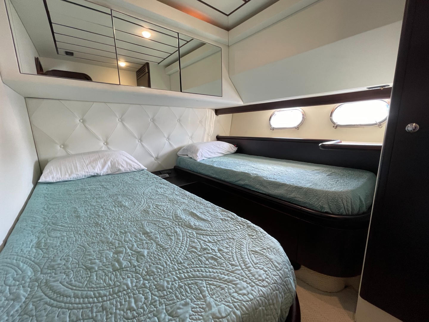 2001 Ferretti Yachts 680 - Image 27