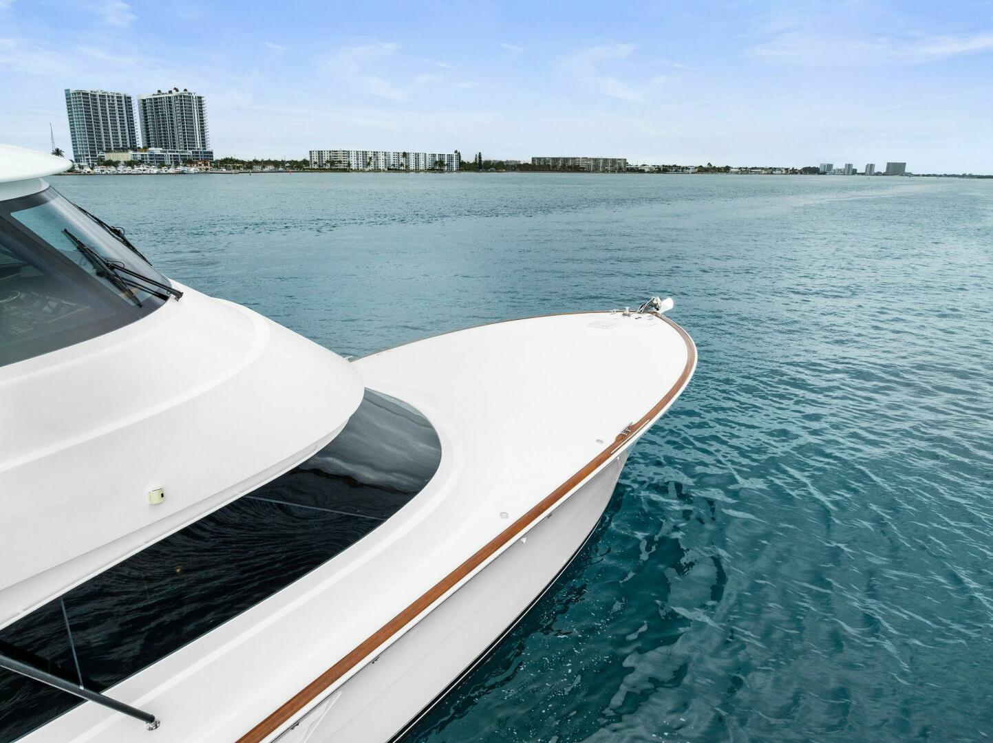 2022 Viking 68 Enclosed Bridge - Image 90