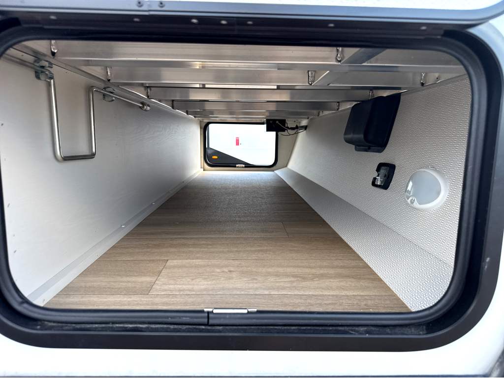 2027 VENTURE RV SPORTTREK 343VIB - Image 27