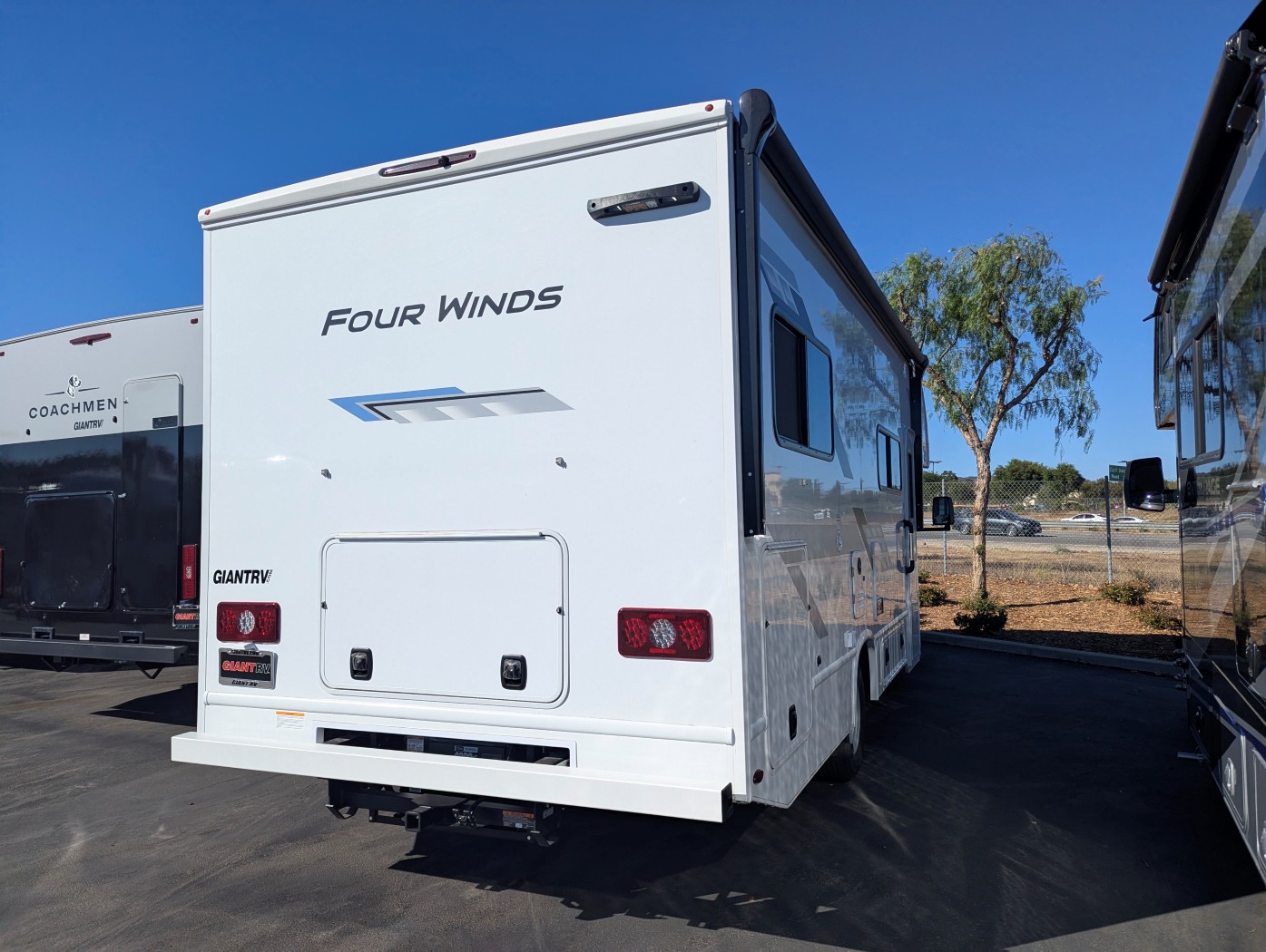 2027 Thor Motor Coach Four Winds 25Z - Image 5