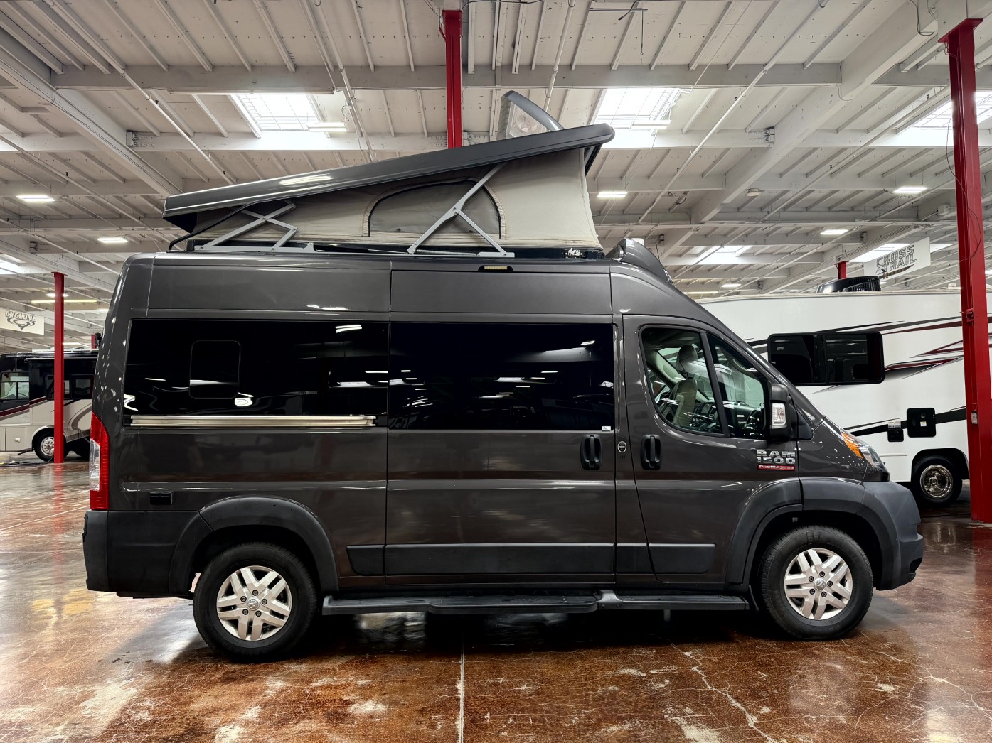 2022 Thor Motor Coach Scope 18T - Image 3