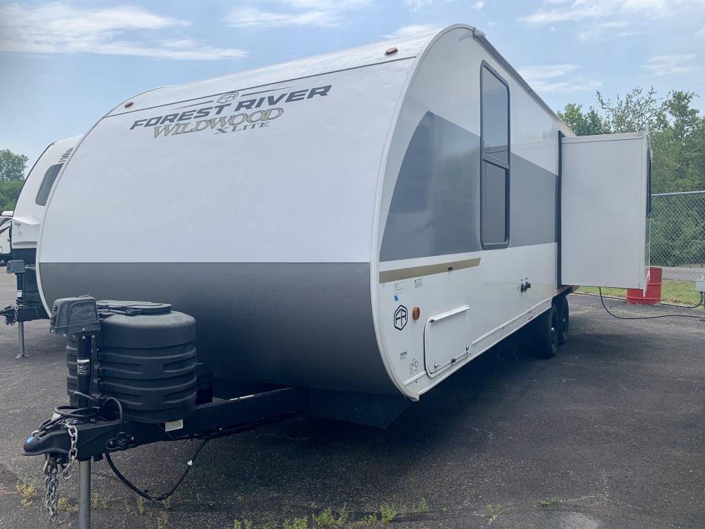 2025 FOREST RIVER WILDWOOD 24RLXLX - Image 3