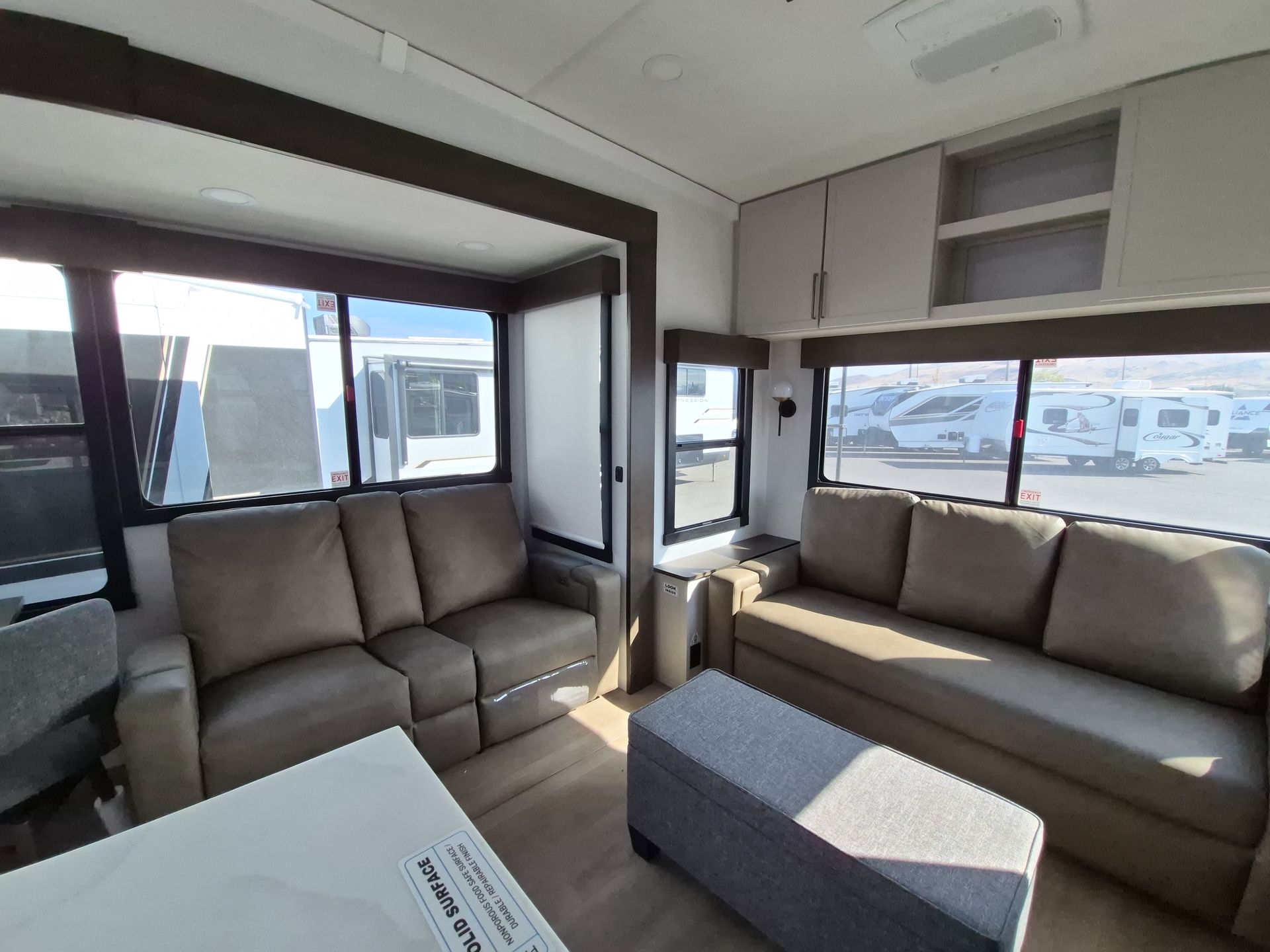 2027 Alliance RV Paradigm 340RL - Image 18