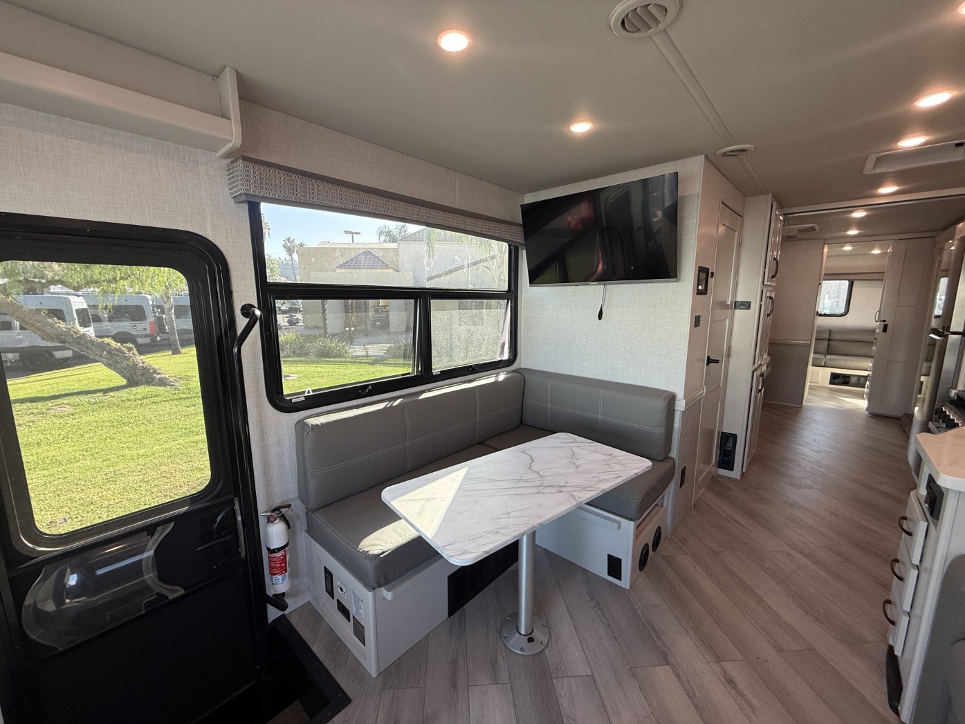 2025 Holiday Rambler Invicta 36Y - Image 11