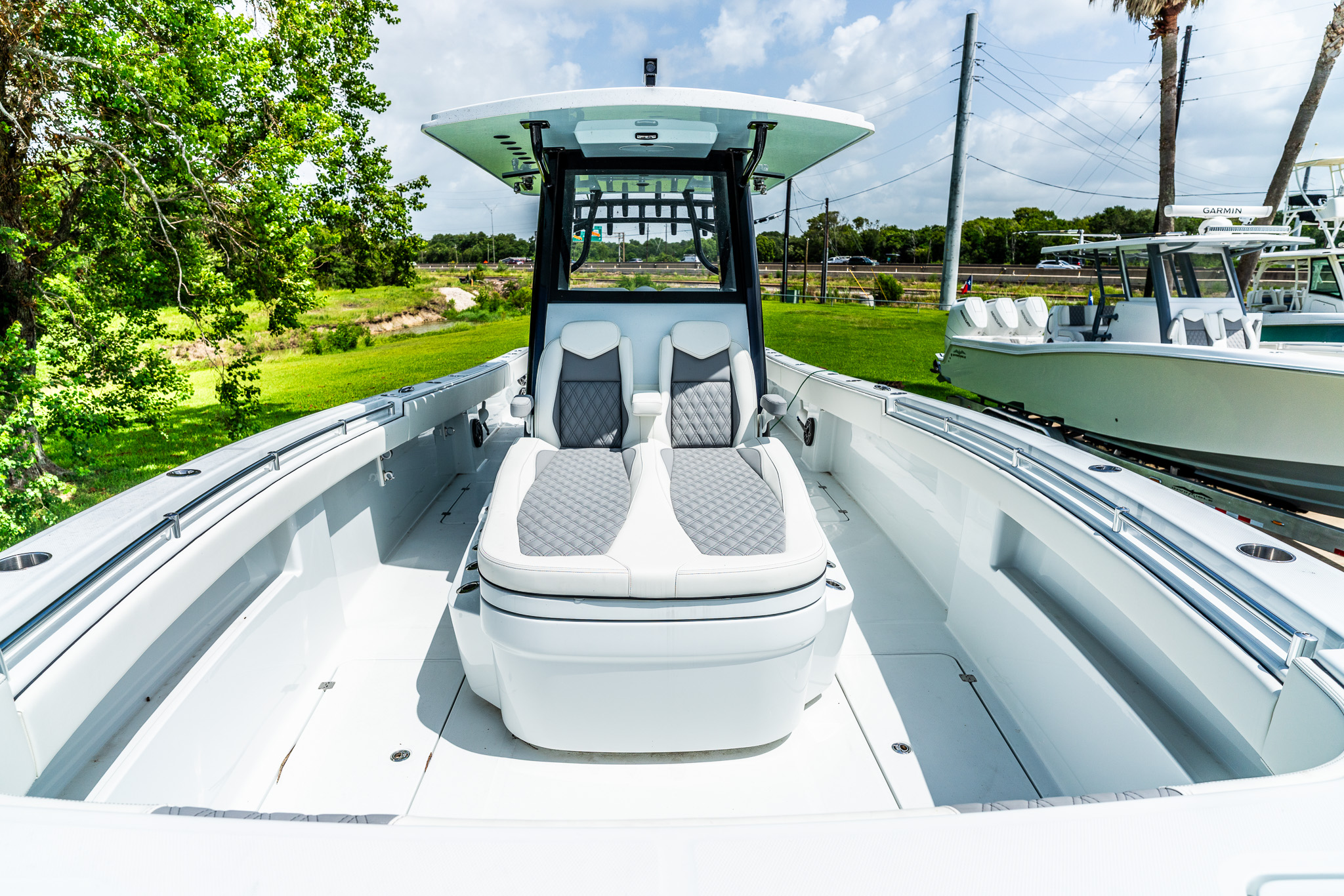 2026 INVINCIBLE 2026 33 CATAMARAN - Image 25