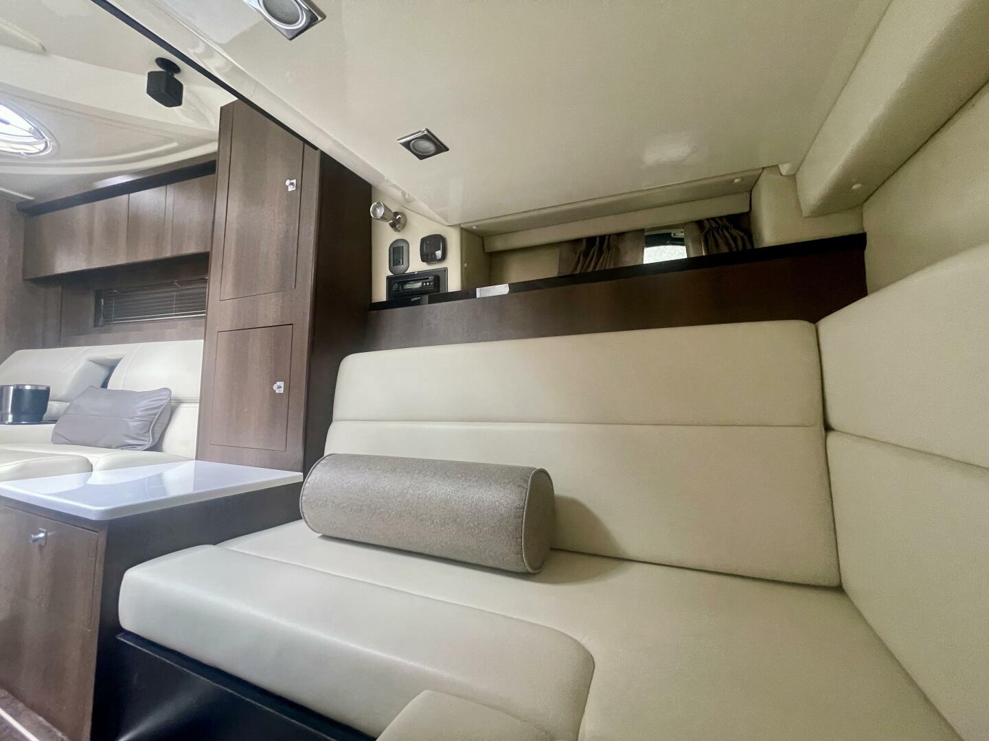 2016 Monterey 335 Sport Yacht - Image 37