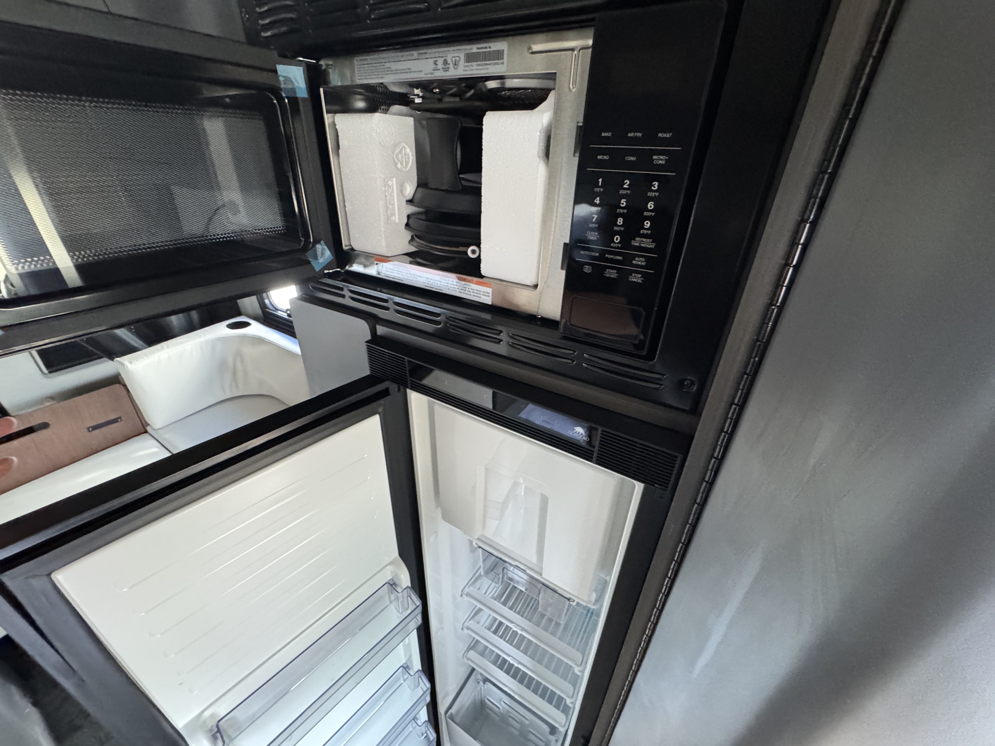 2027 GRAND DESIGN LINEAGE SERIESVP LVP2 - Image 20