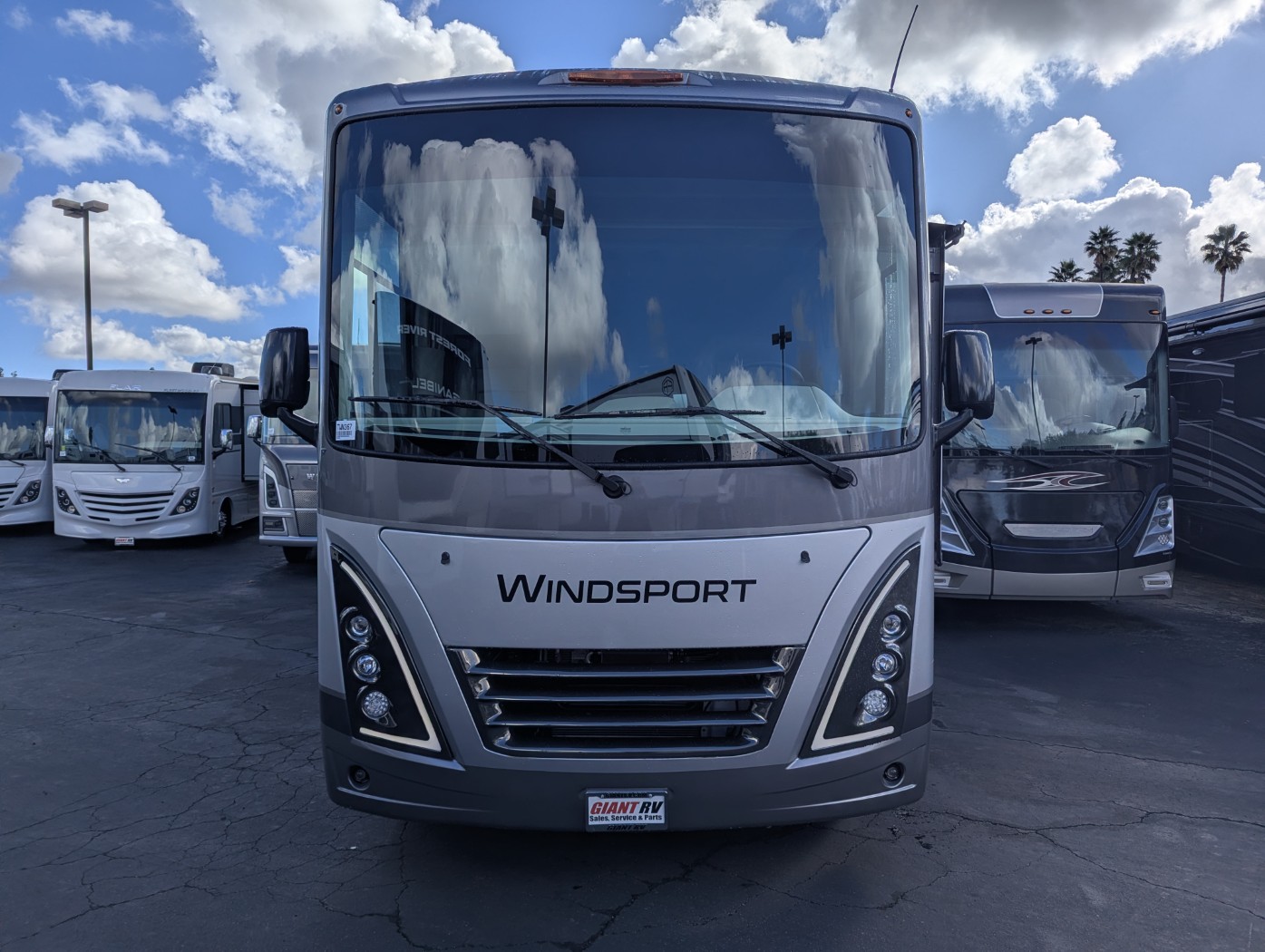 2026 Thor Motor Coach Windsport
