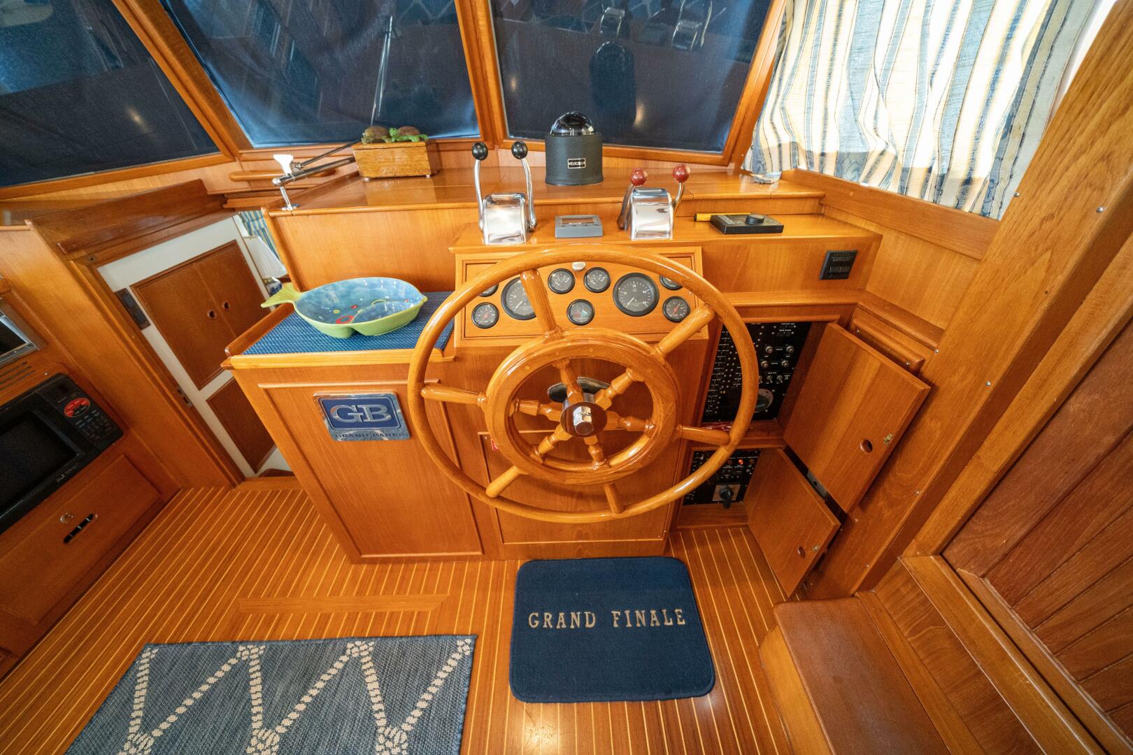 2001 Grand Banks 42 Classic - Image 56