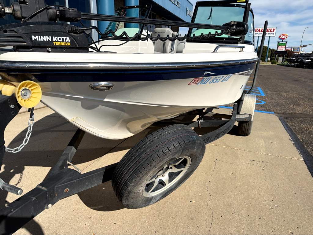2019 Larson DFX 1750 - Image 8